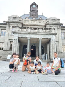 バスに乗って文翔館へ♪