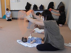 親子でわくわくリトミック