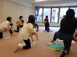 赤ちゃんと一緒にエクササイズ