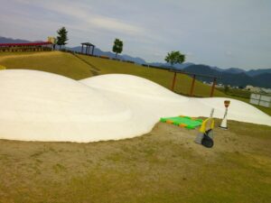 ふわふわどーむであそぼう！