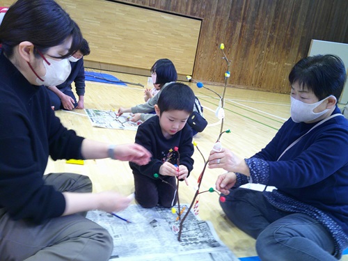 今塚町内会さんと一緒にだんご木づくり