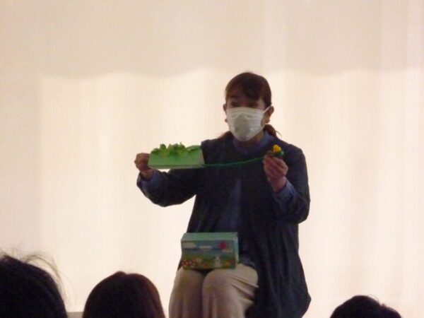 ３月の「おはなしこんにちは」開催しました