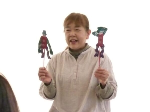 ４月の「おはなしこんにちは」開催しました