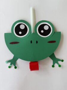 製作　カエルの吹き戻しを作ろう！