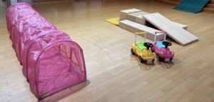 ホールで遊ぼう♪　※事前申し込みが必要です　４組まで