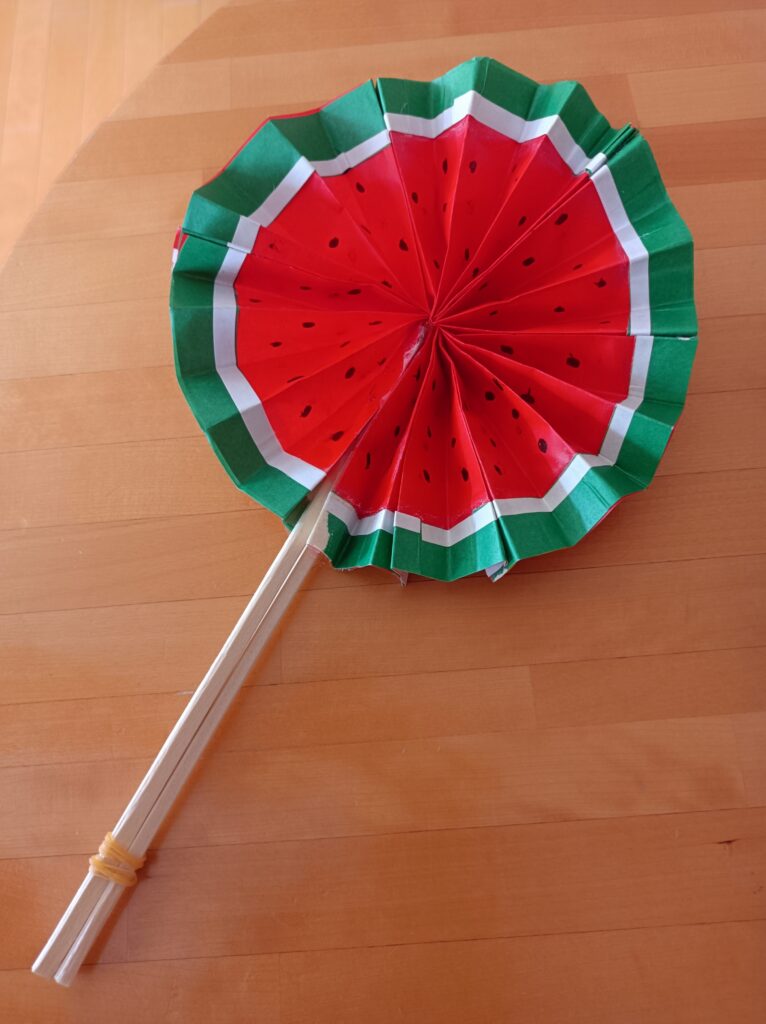 スイカ柄のうちわを作ろう🍉　※事前申し込みが必要です　４組