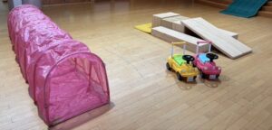 ホールで遊ぼう♪　※事前申し込みが必要です（４組まで）