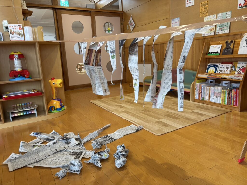 新聞紙で遊ぼう📰※前日まで事前申し込みが必要です(4組)
