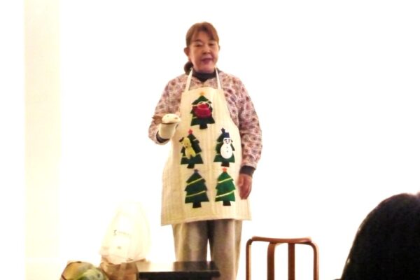 12月の「おはなしこんにちは」開催しました