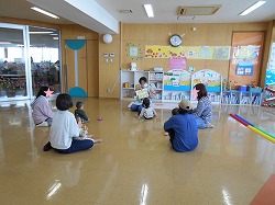 ３月生まれの誕生会を行いました