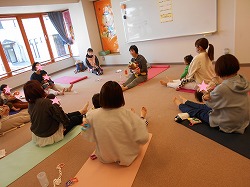 べビトレヨガを行いました