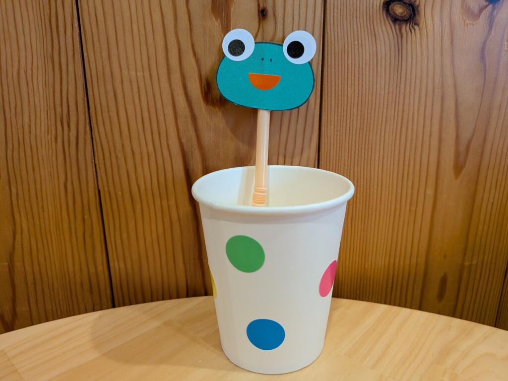 紙コップで「ゲコゲコカエル」を作ろう♪　※前日までにお申し込みください。（定員４組）　※午前中は、行事に申し込まれた方のみの利用とさせてもらいます。