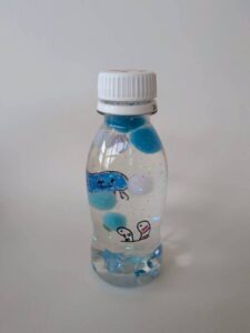 製作　センサリーボトルを作ろう！